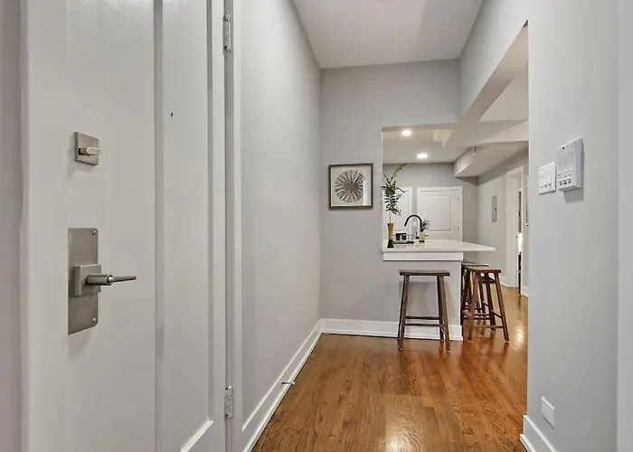 3br Spacious With In-unit Laundry - Kedzie 3f Apartment