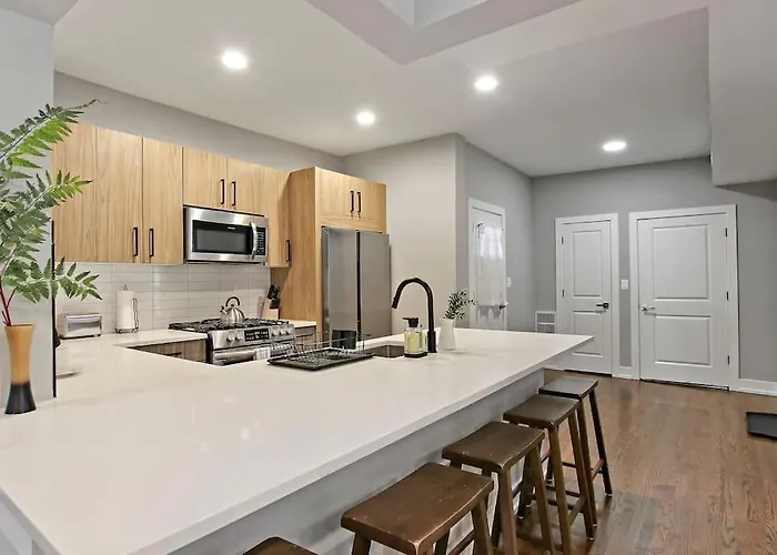3br Spacious With In-unit Laundry - Kedzie 3f Apartment *